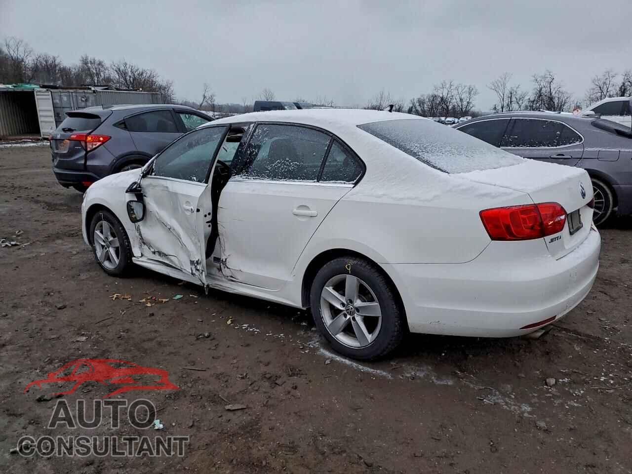 VOLKSWAGEN JETTA 2013 - 3VWLL7AJXDM286962
