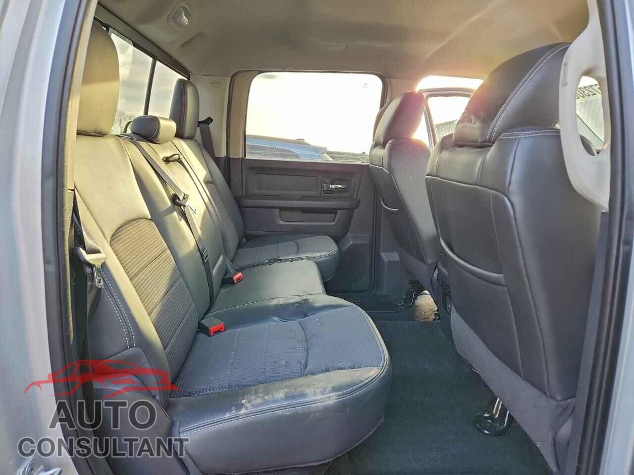 DODGE RAM 1500 2012 - 1C6RD7MT1CS150207