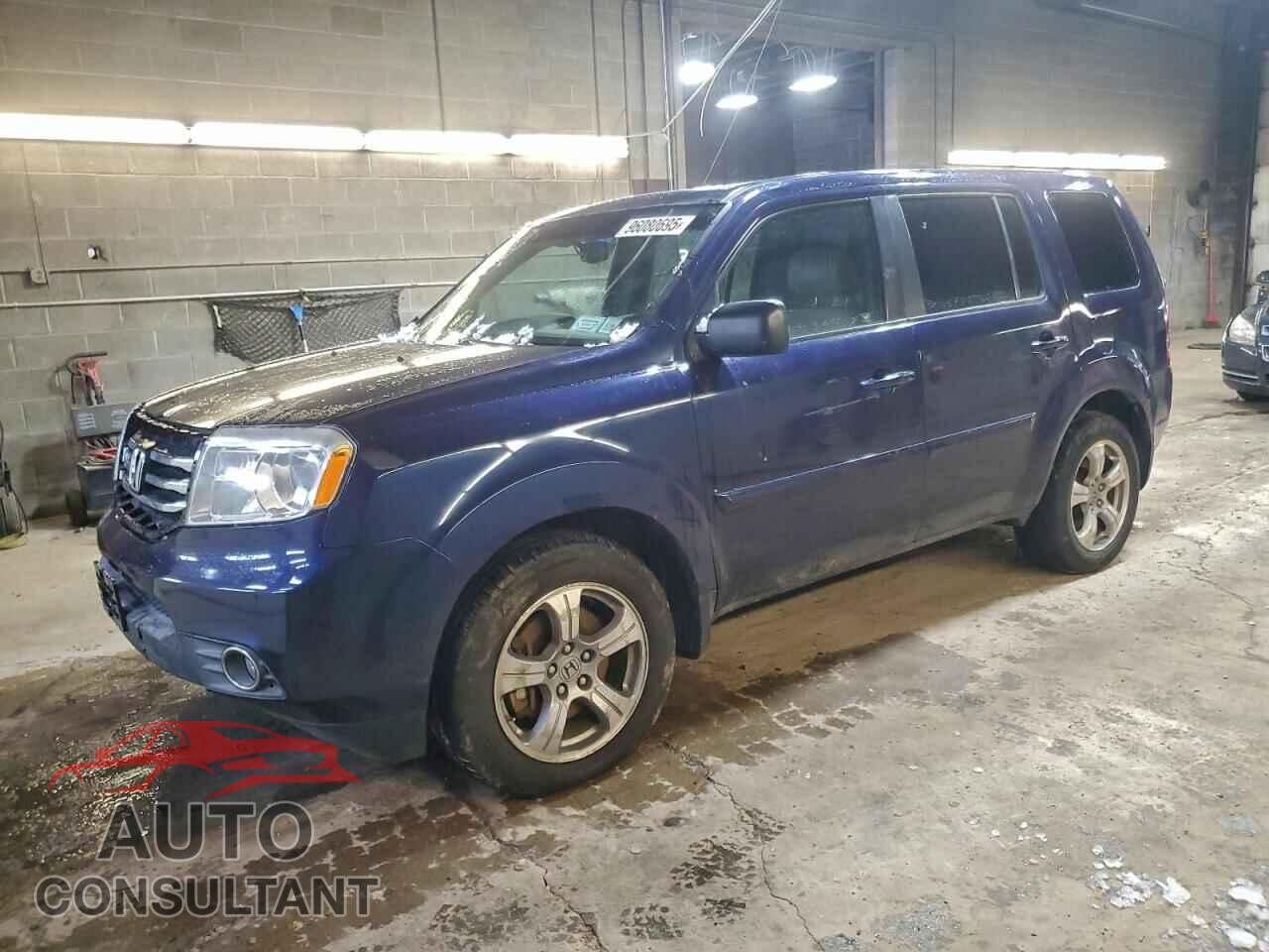 HONDA PILOT 2013 - 5FNYF4H50DB022208