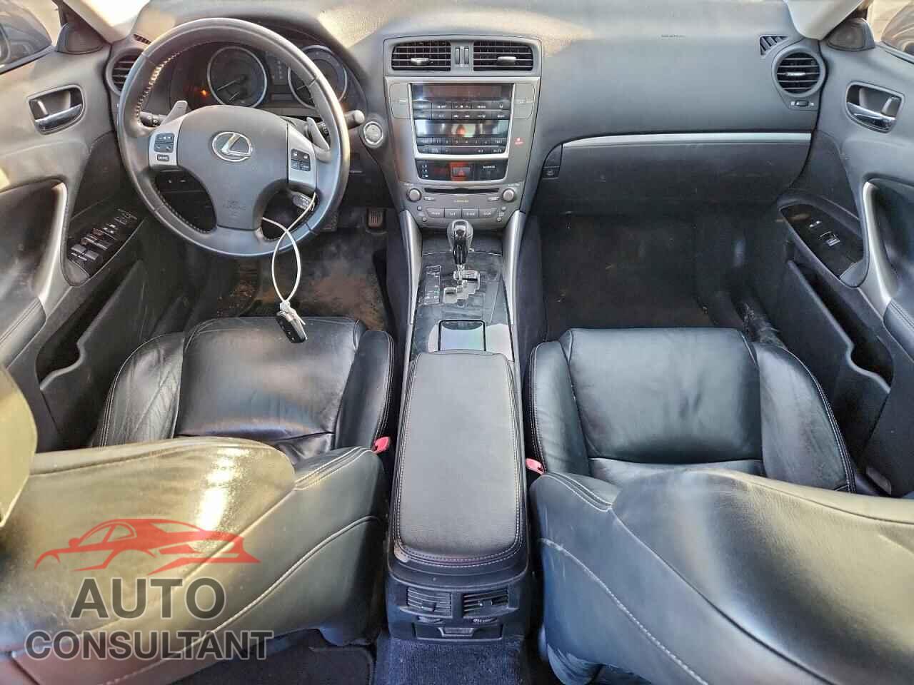 LEXUS IS 2013 - JTHBF5C26D5190444
