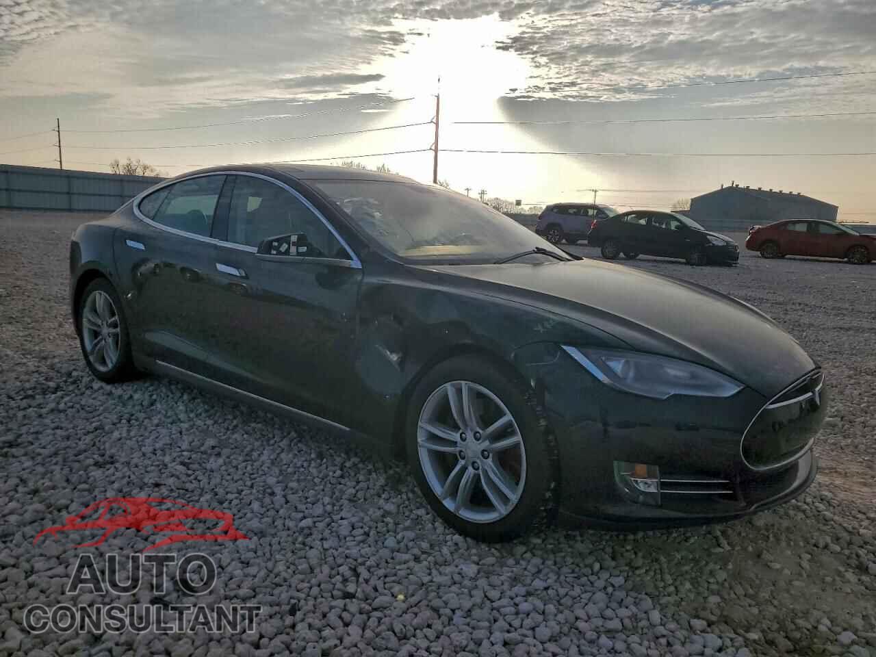 TESLA MODEL S 2014 - 5YJSA1S14EFP41827