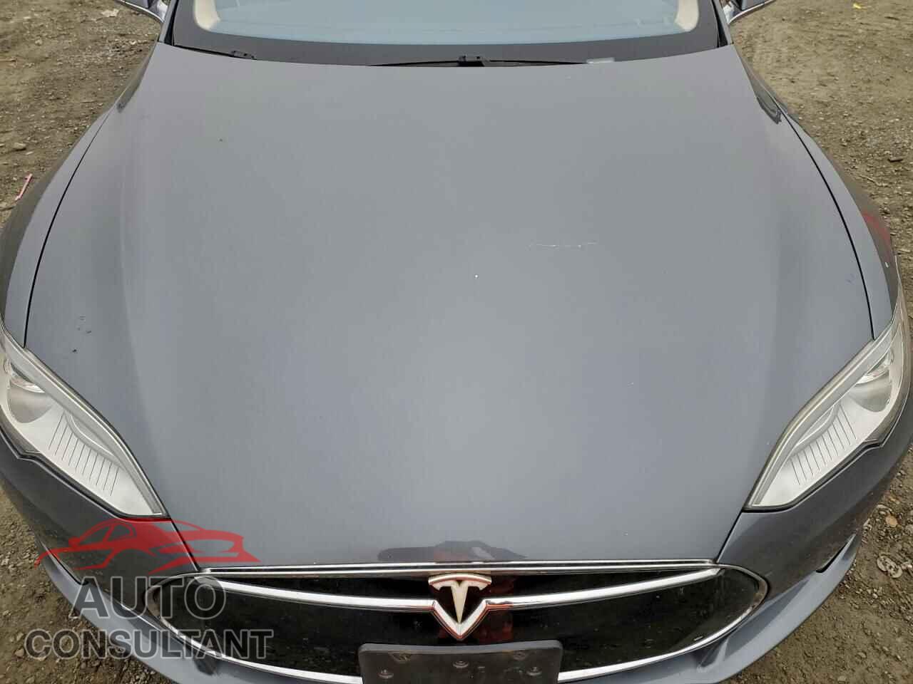 TESLA MODEL S 2013 - 5YJSA1CG5DFP03623
