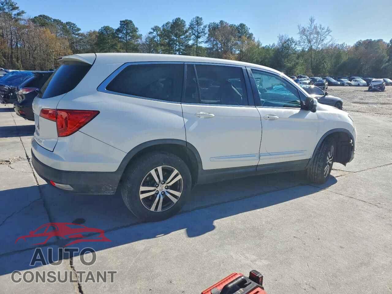 HONDA PILOT 2017 - 5FNYF5H82HB007893