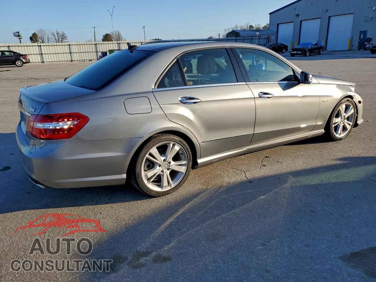 MERCEDES-BENZ E-CLASS 2012 - WDDHF5KB1CA646889