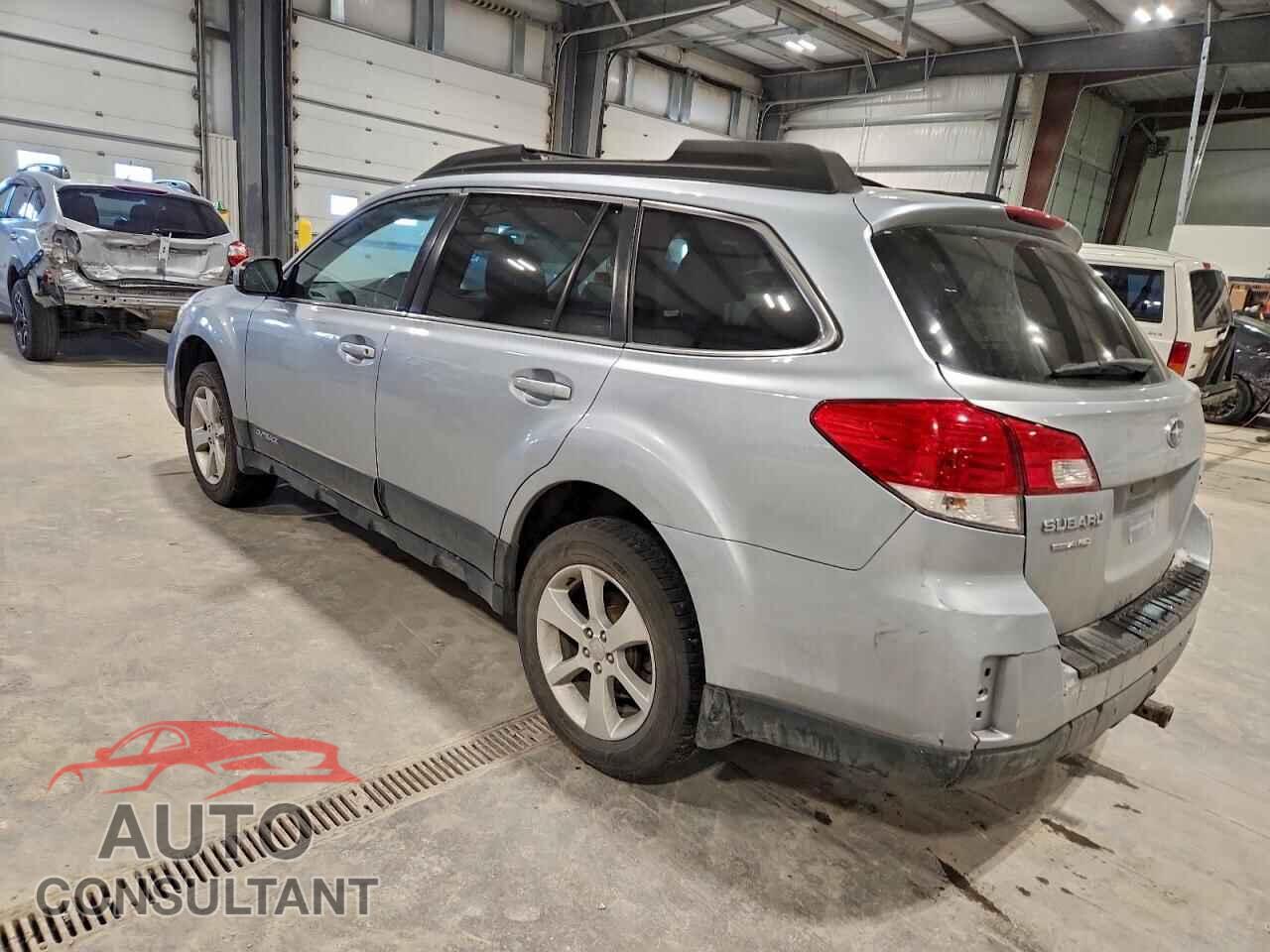 SUBARU OUTBACK 2013 - 4S4BRBCC8D3268133