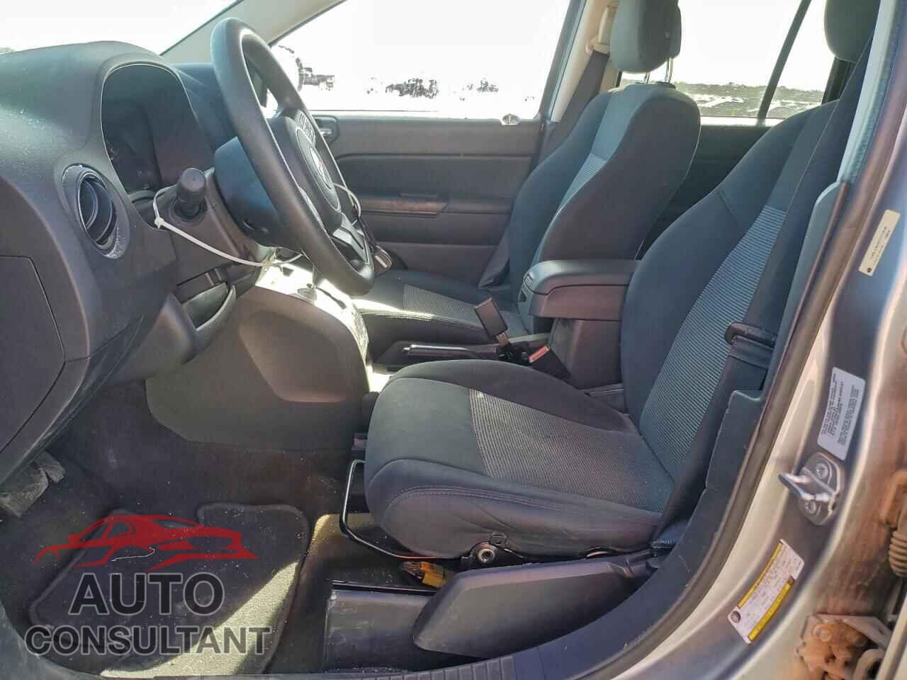 JEEP COMPASS 2015 - 1C4NJCBA6FD313646