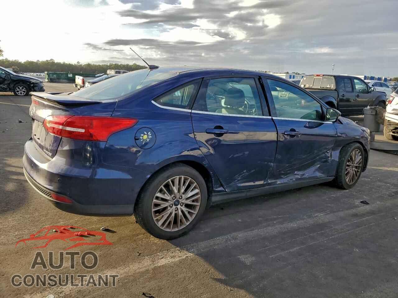 FORD FOCUS 2017 - 1FADP3J20HL235075