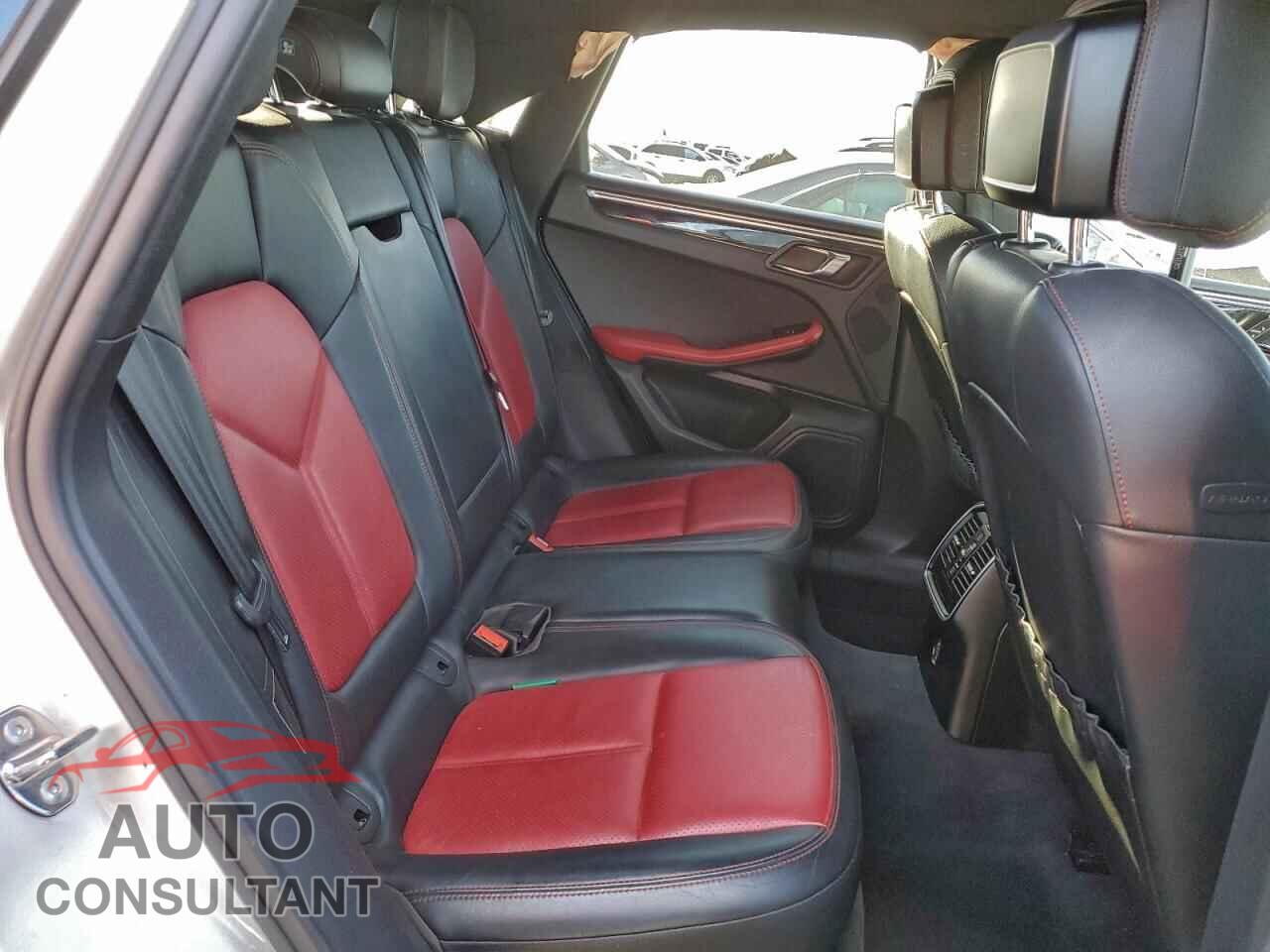 PORSCHE MACAN 2017 - WP1AA2A51HLB03976