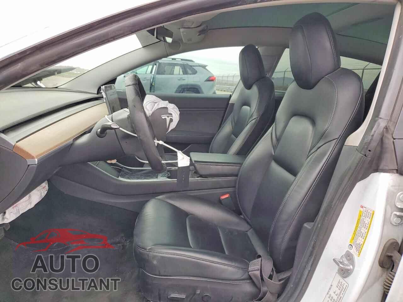 TESLA MODEL 3 2019 - 5YJ3E1EA6KF436409