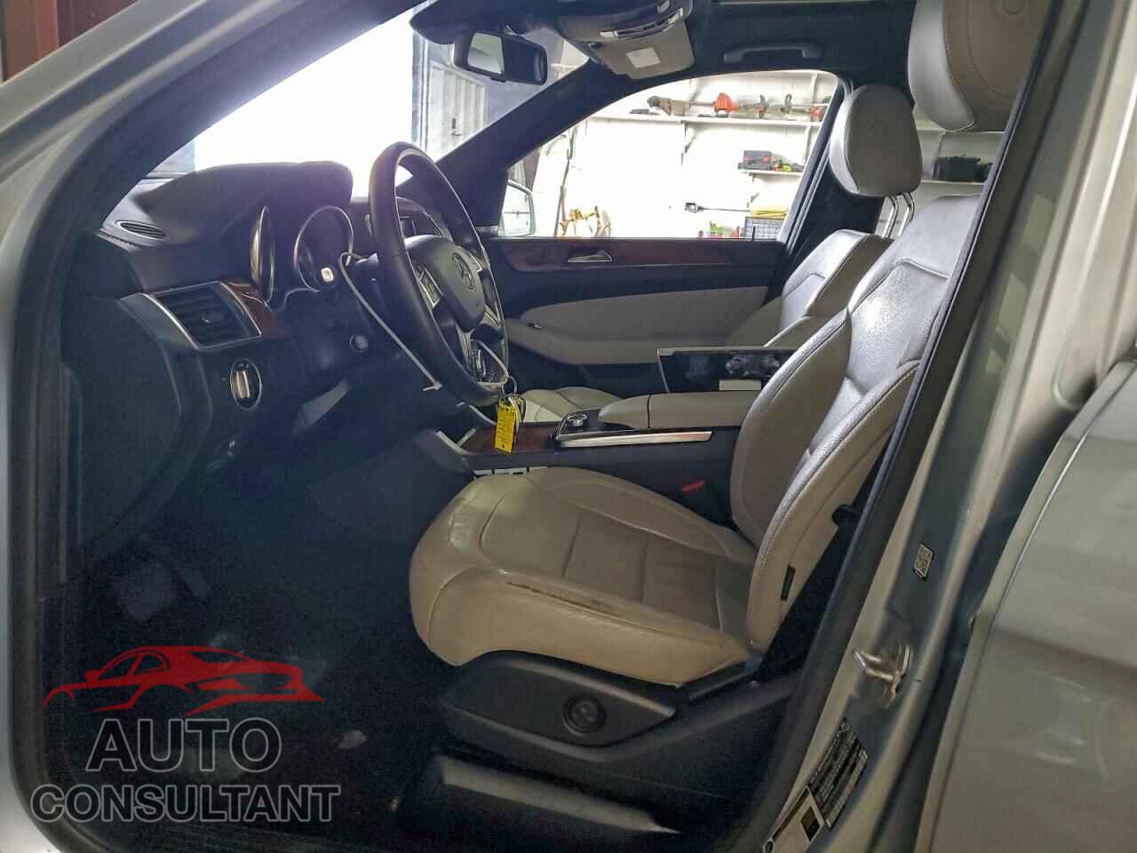 MERCEDES-BENZ GL-CLASS 2015 - 4JGDF6EE9FA528383
