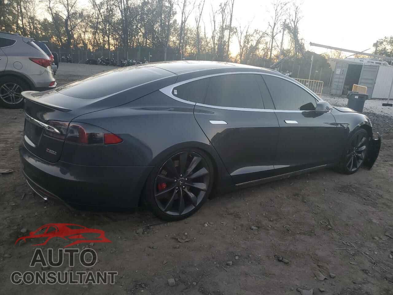 TESLA MODEL S 2016 - 5YJSA1E48GF123192