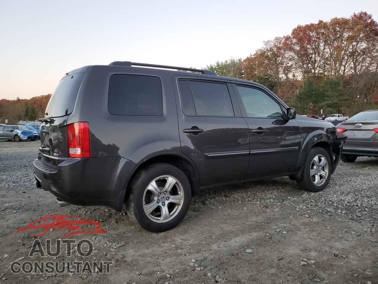 HONDA PILOT 2015 - 5FNYF4H74FB028811