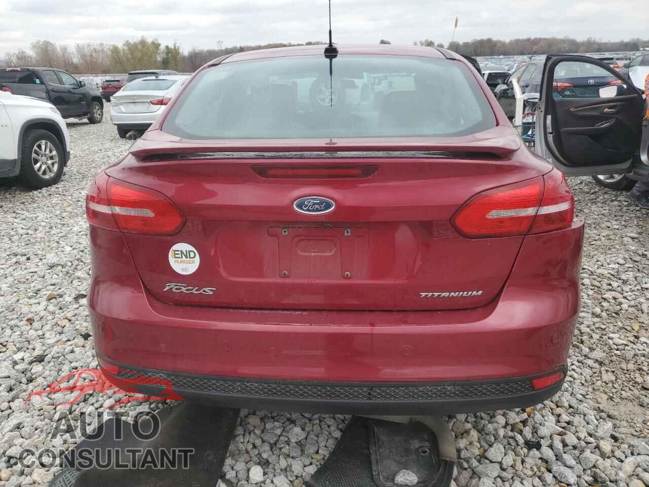 FORD FOCUS 2017 - 1FADP3J20HL204215
