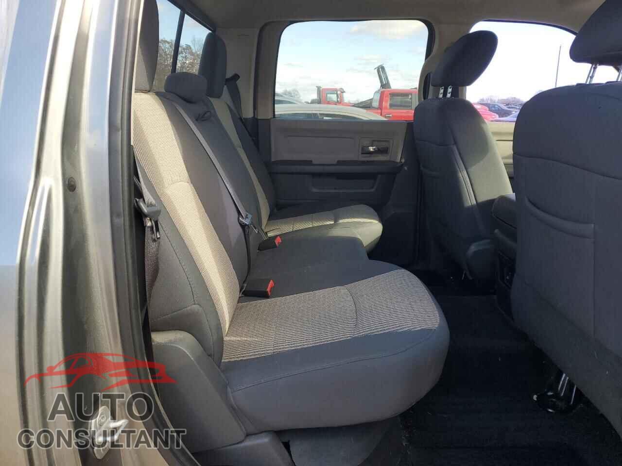DODGE RAM 1500 2012 - 1C6RD7LT2CS287741
