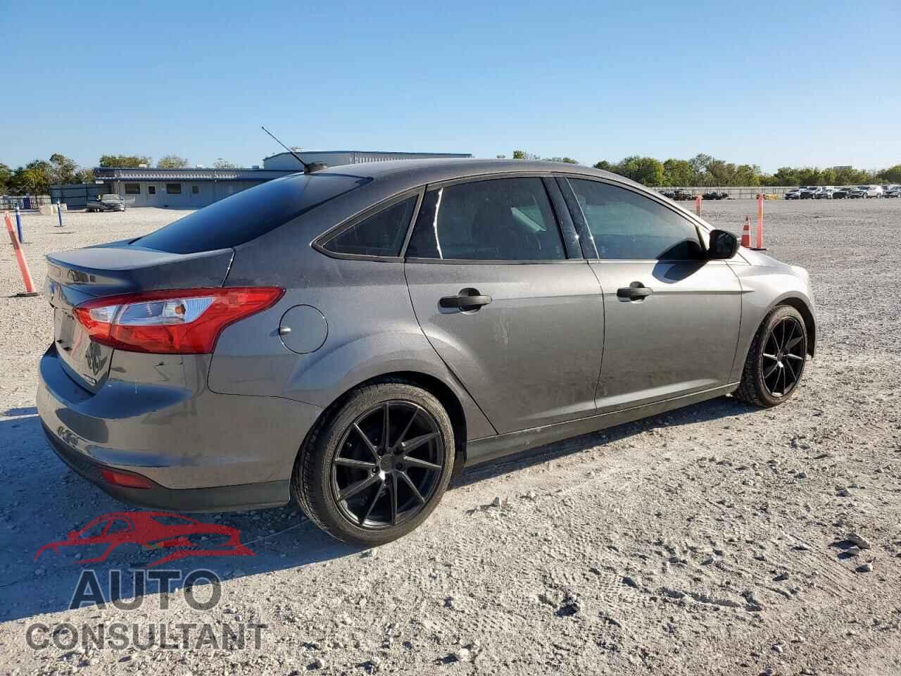 FORD FOCUS 2014 - 1FADP3E21EL217464