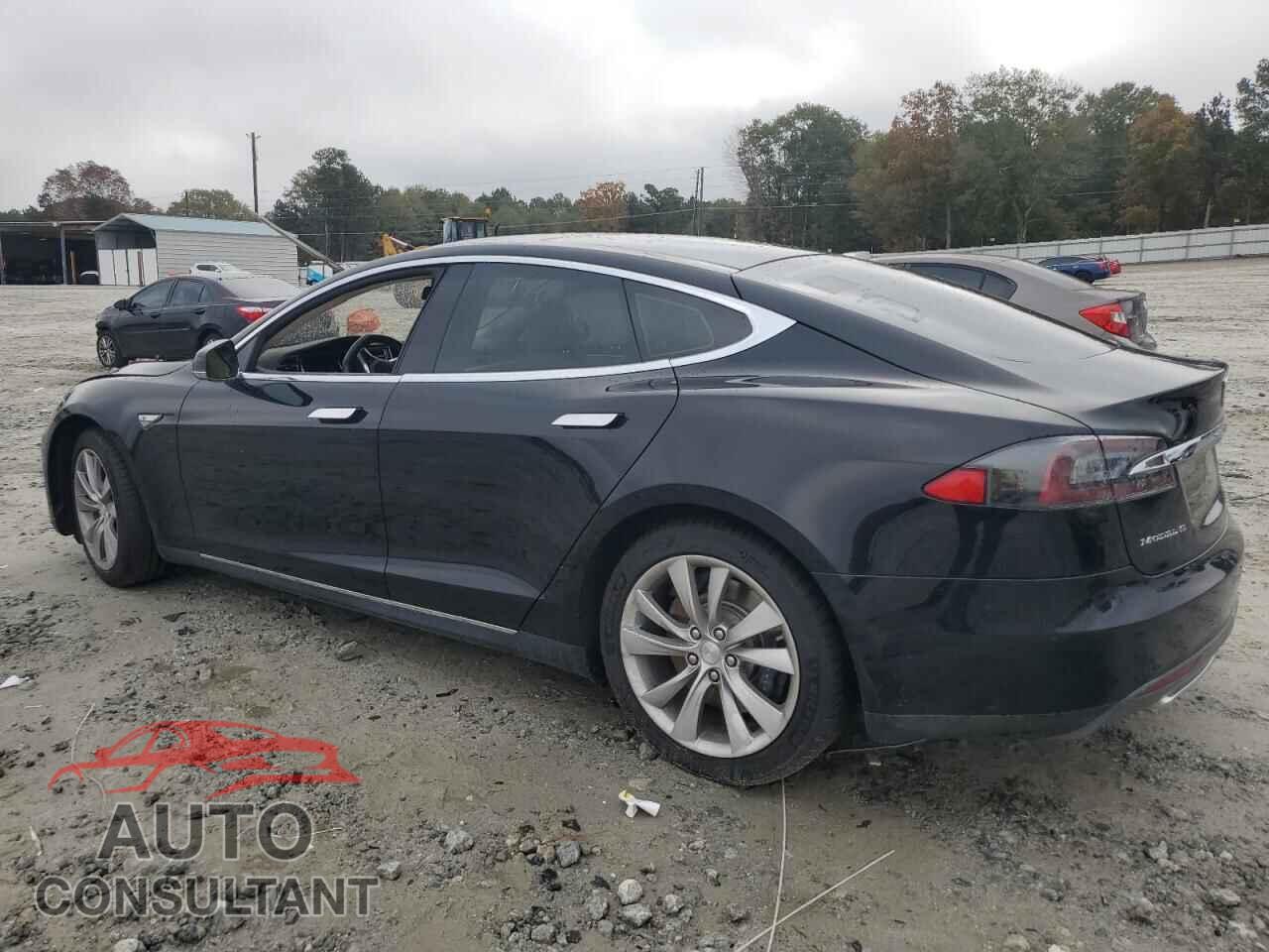 TESLA MODEL S 2013 - 5YJSA1CP2DFP11579