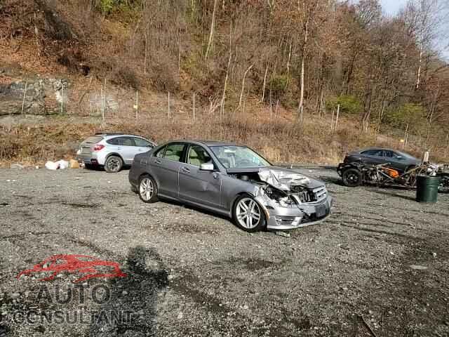 MERCEDES-BENZ C-CLASS 2012 - WDDGF8BB6CA684857