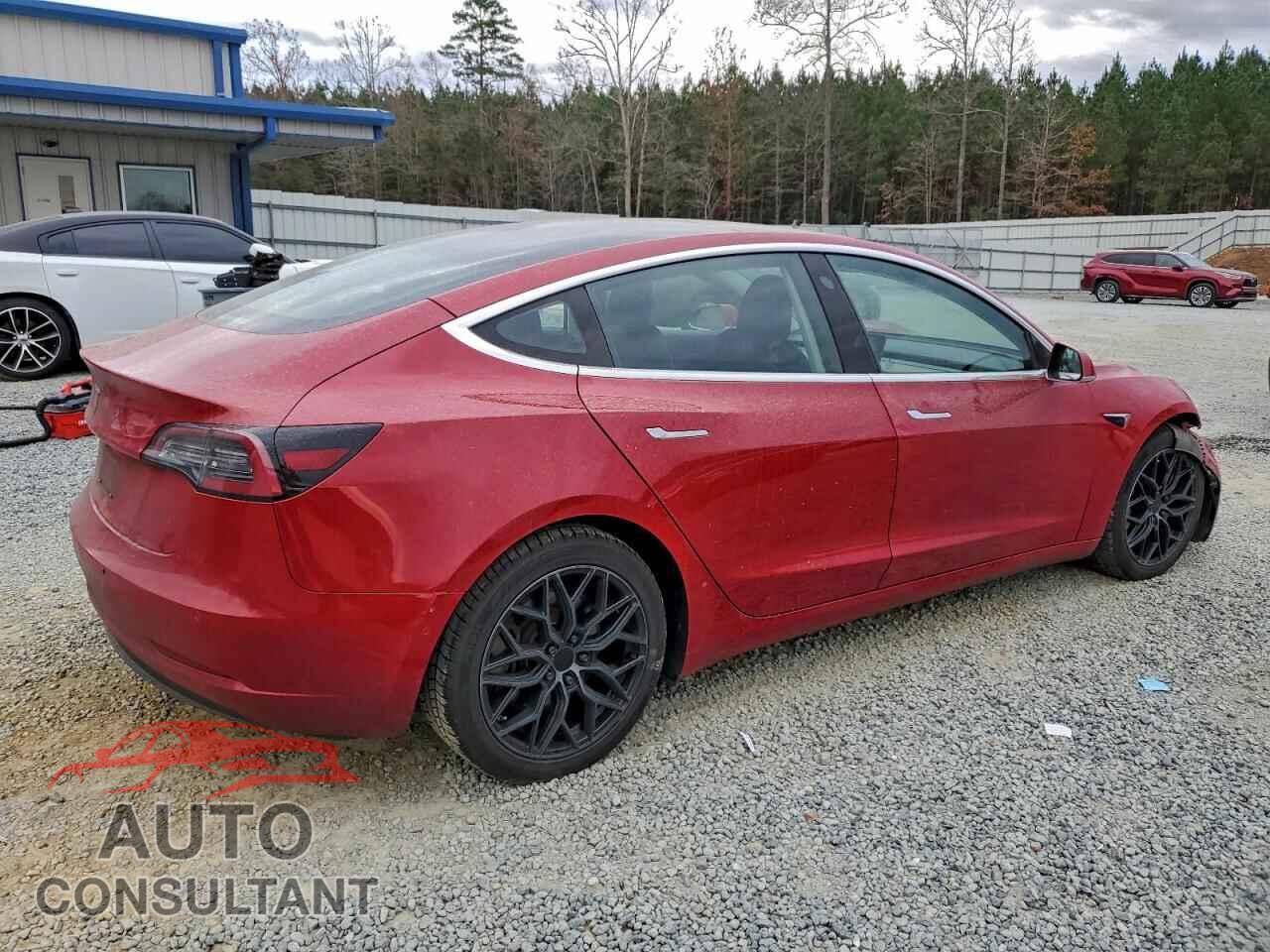 TESLA MODEL 3 2018 - 5YJ3E1EB2JF070018