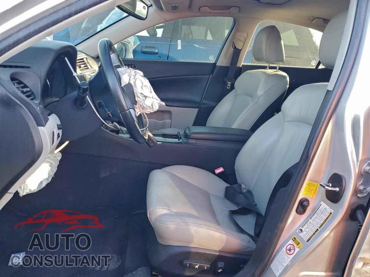 LEXUS IS 2012 - JTHBF5C26C5183220