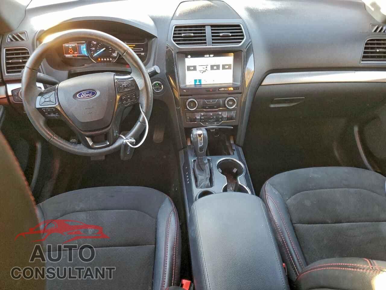 FORD EXPLORER 2018 - 1FM5K7D85JGB62798