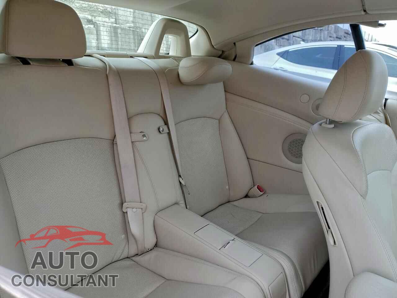 LEXUS IS 2010 - JTHFF2C25A2501049