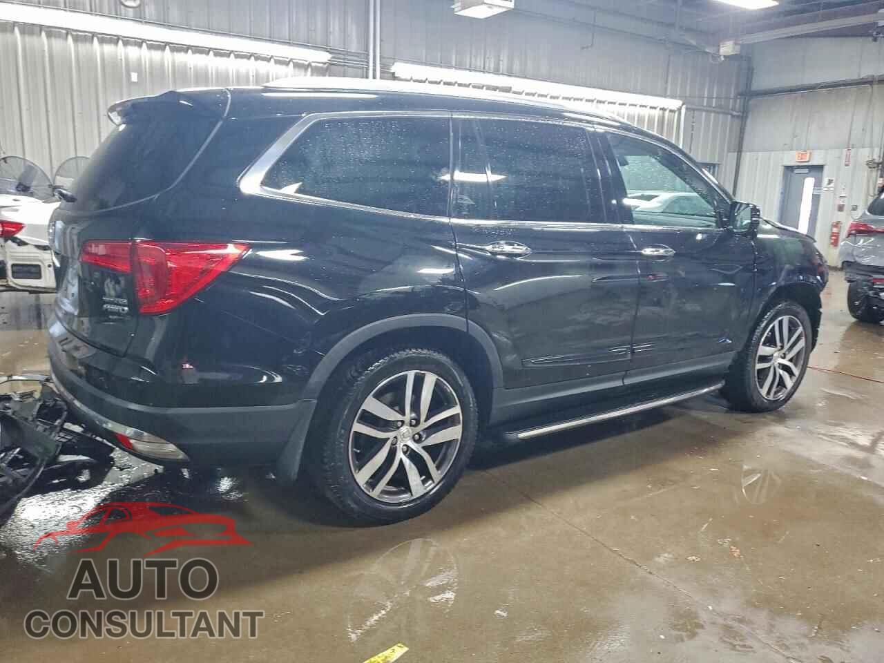 HONDA PILOT 2016 - 5FNYF6H97GB123779