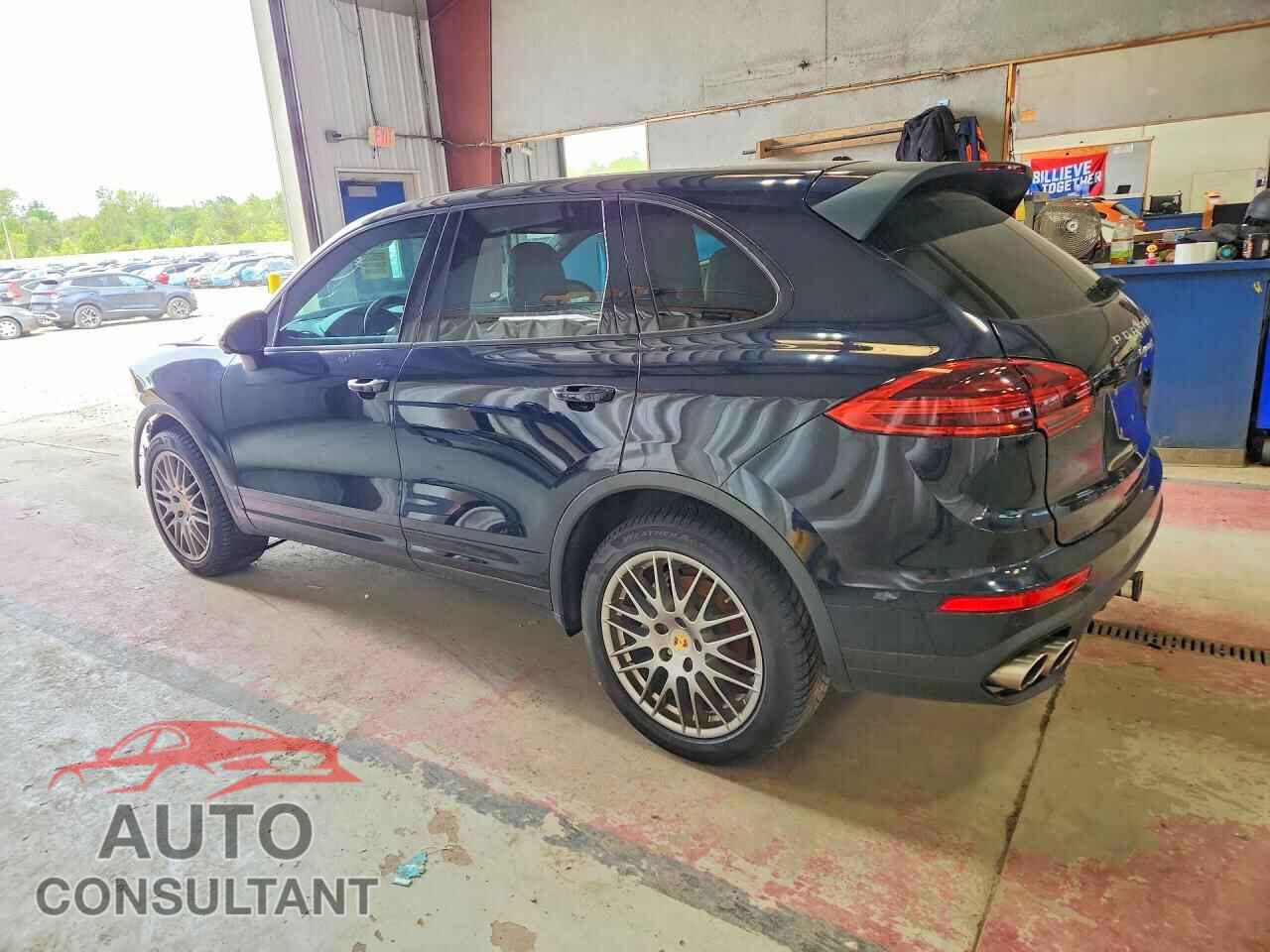 PORSCHE CAYENNE 2018 - WP1AB2A2XJLA60814