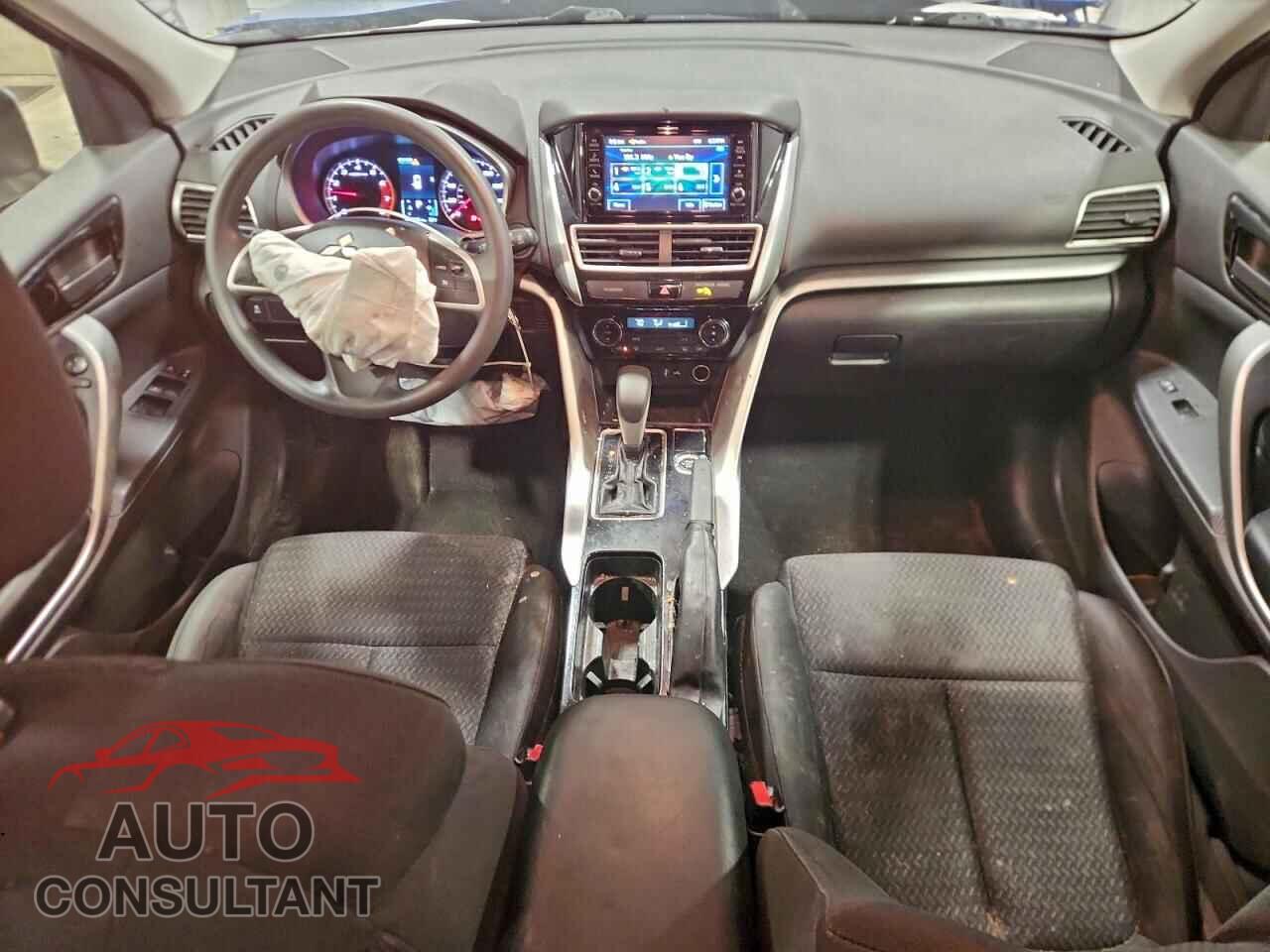 MITSUBISHI ECLIPSE 2018 - JA4AT3AA9JZ045885