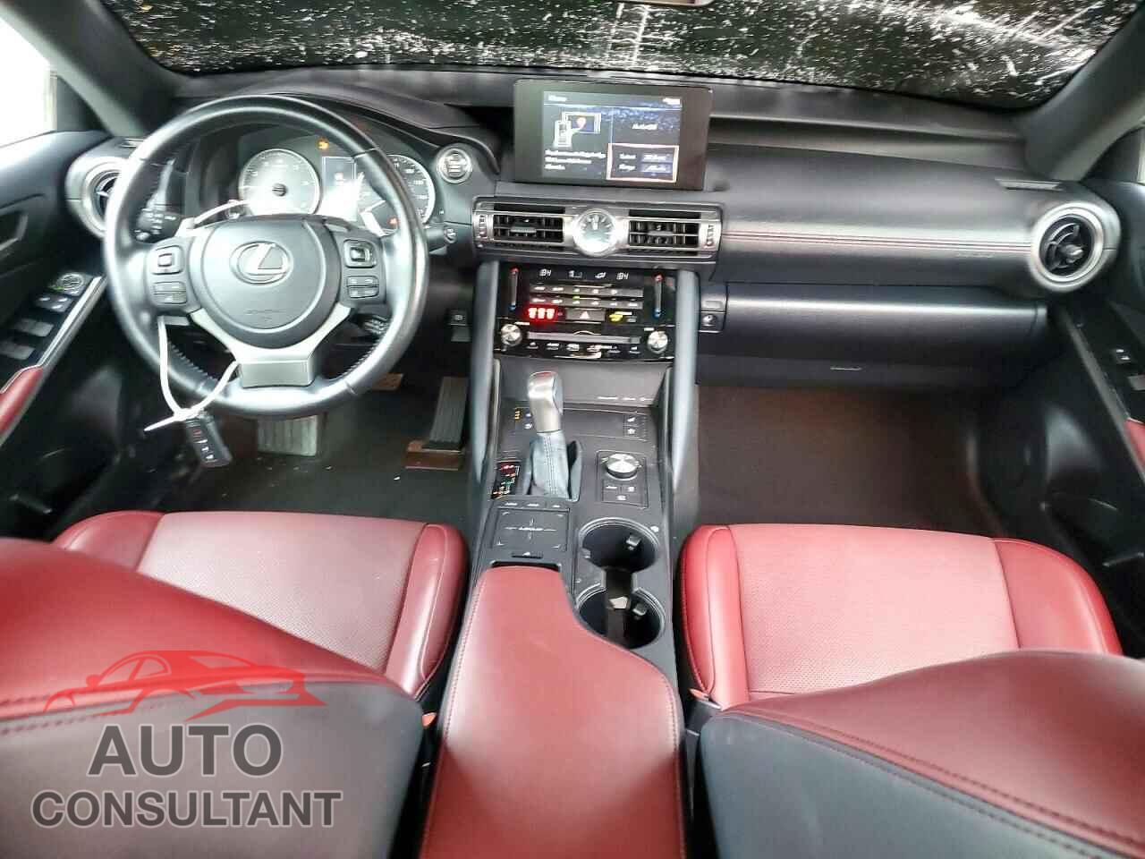 LEXUS IS 2021 - JTHCA1D29M5114498