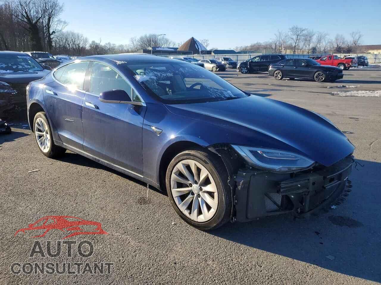 TESLA MODEL S 2017 - 5YJSA1E2XHF184401