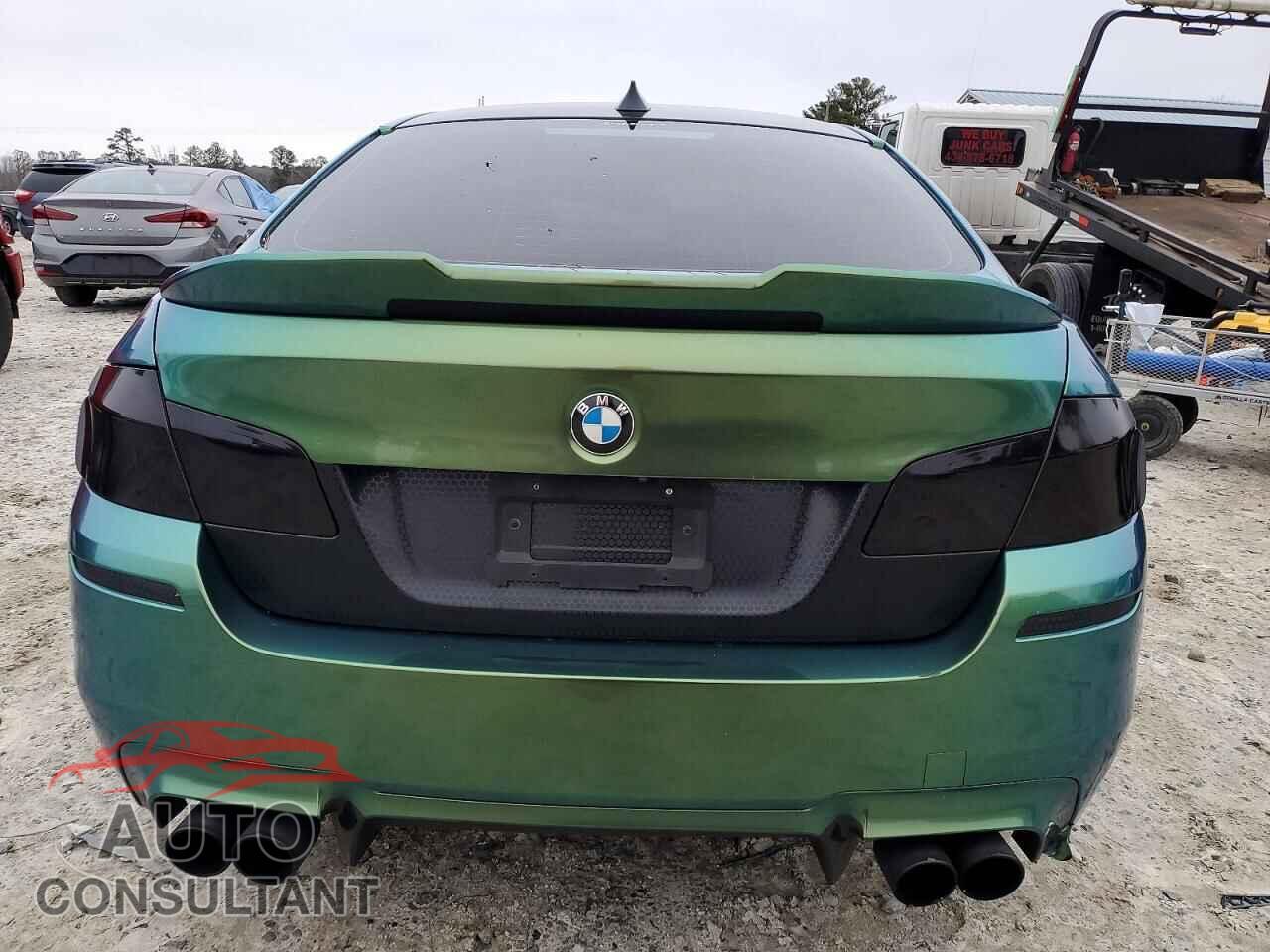 BMW M5 2013 - WBSFV9C5XDD095911