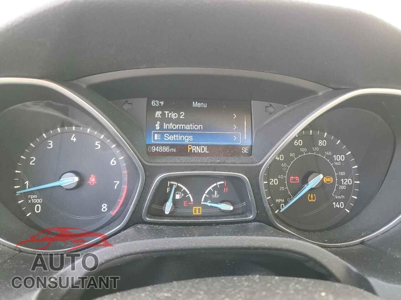 FORD FOCUS 2015 - 1FADP3F24FL217586