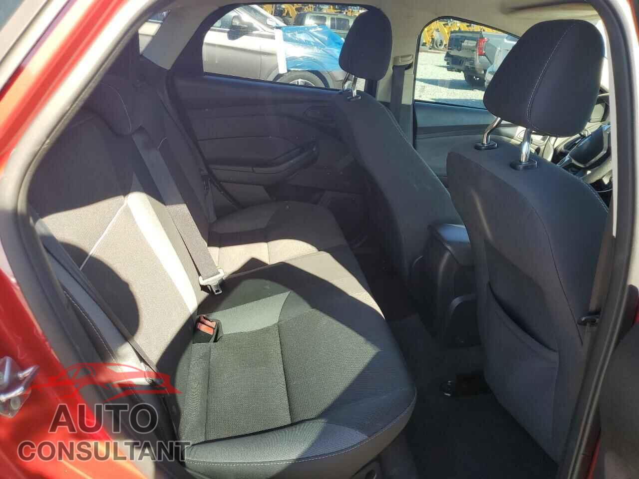 FORD FOCUS 2012 - 1FAHP3F23CL310399