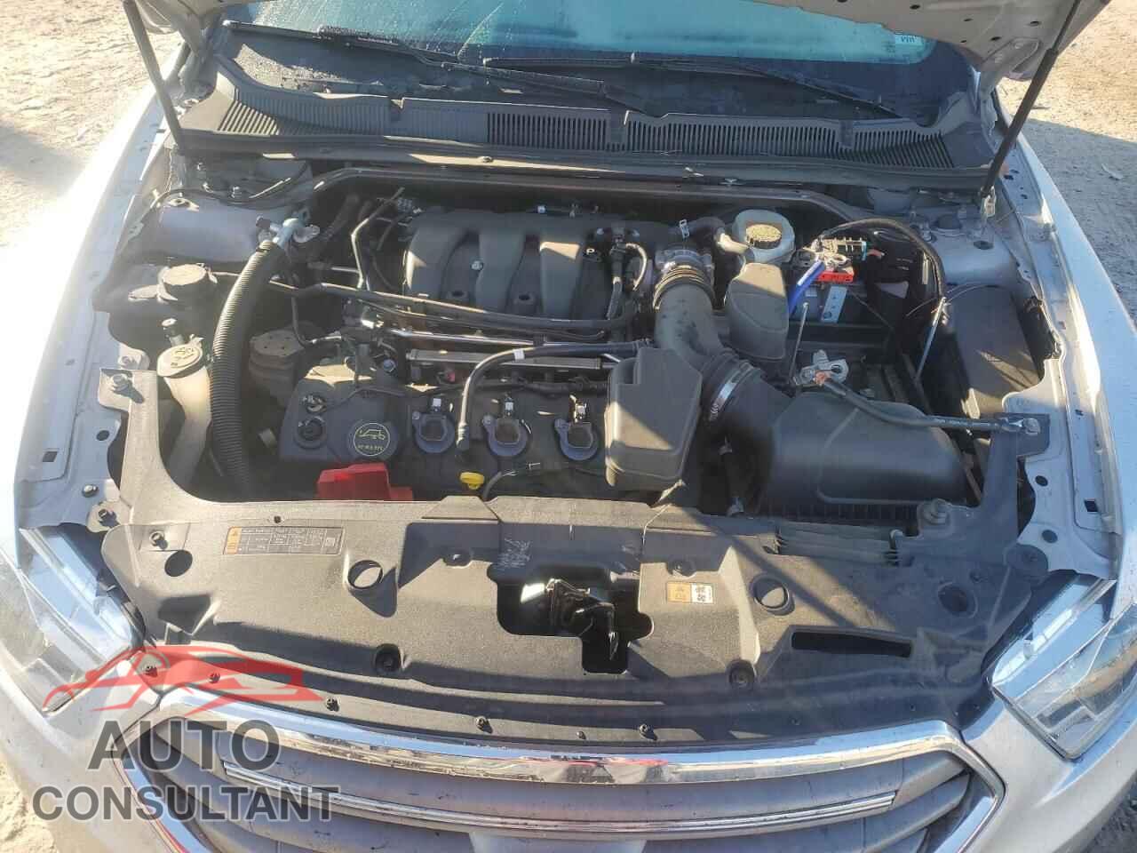 FORD TAURUS 2018 - 1FAHP2E81JG112264