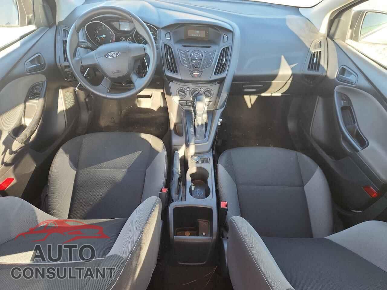 FORD FOCUS 2014 - 1FADP3E28EL112579