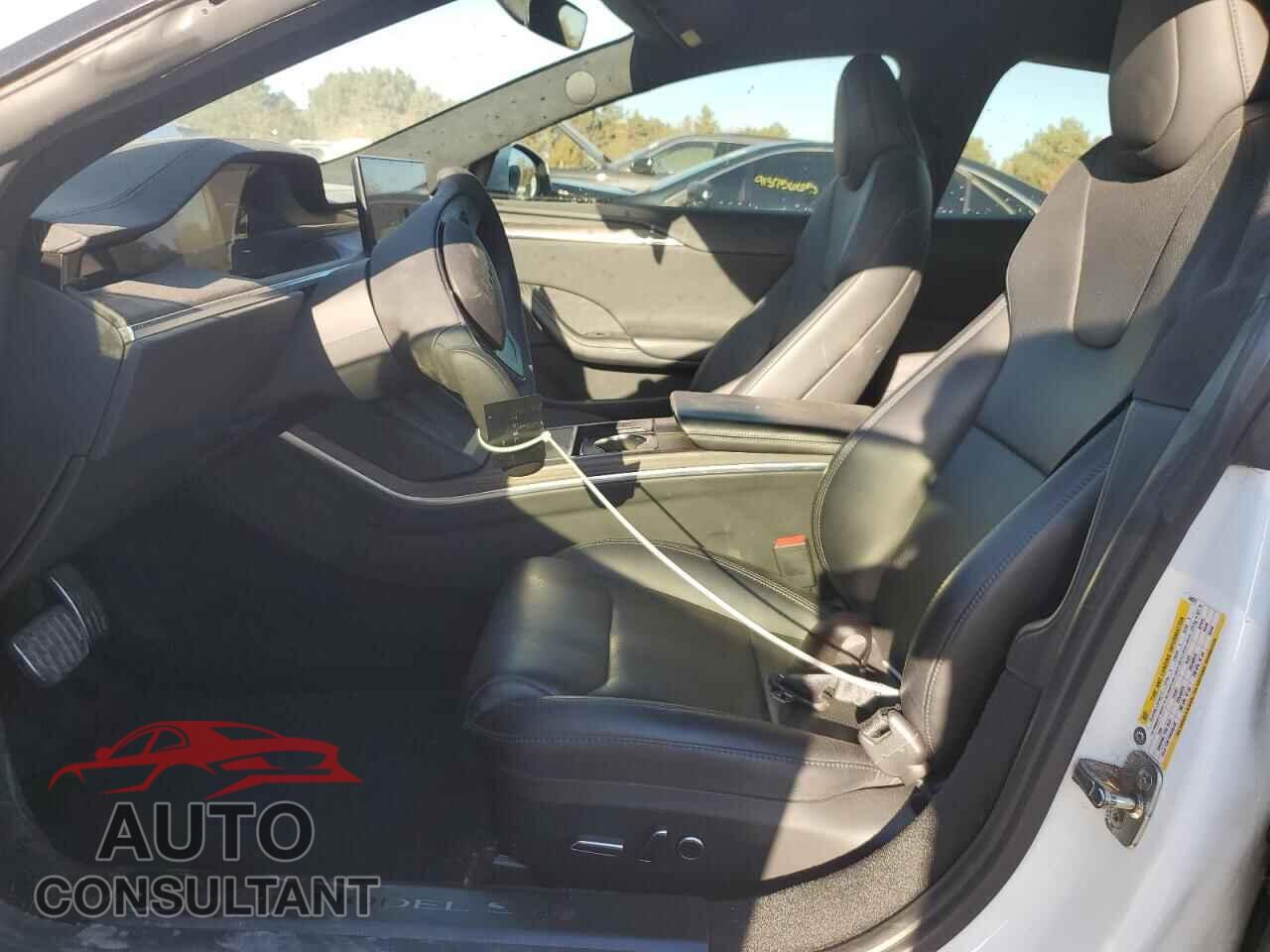 TESLA MODEL S 2021 - 5YJSA1E54MF440312