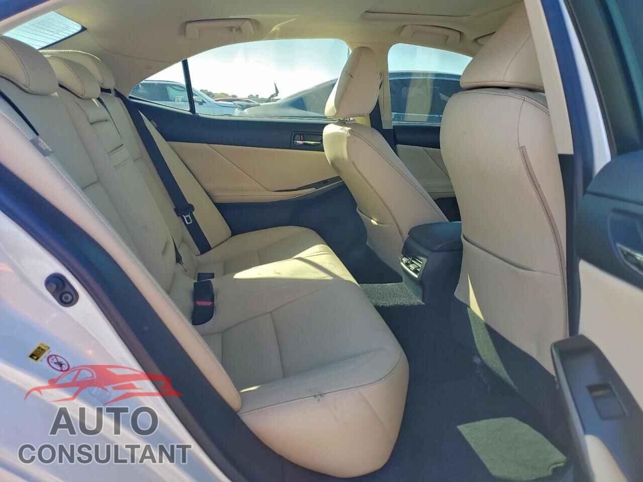LEXUS IS 2014 - JTHBF1D29E5036903