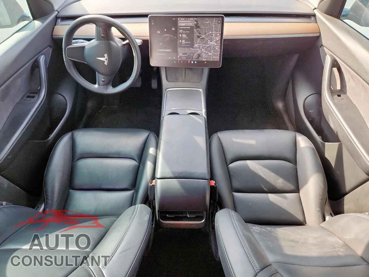 TESLA MODEL Y 2021 - 5YJYGAEE5MF263259