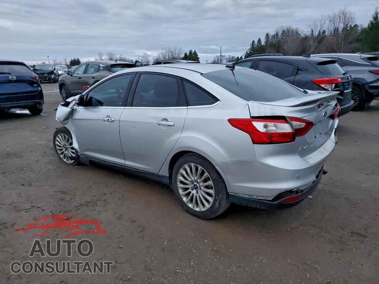 FORD FOCUS 2012 - 1FAHP3J2XCL438162
