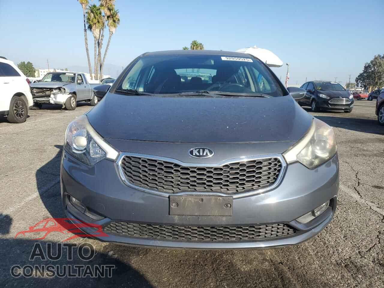 KIA FORTE 2016 - KNAFK5A88G5647309