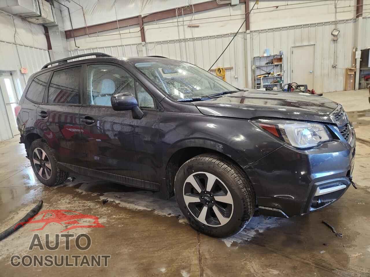 SUBARU FORESTER 2018 - JF2SJAEC8JG545906
