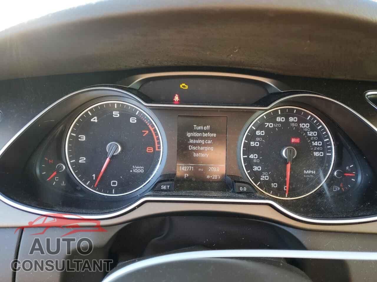 AUDI A4 2013 - WAUFFAFL8DN043684