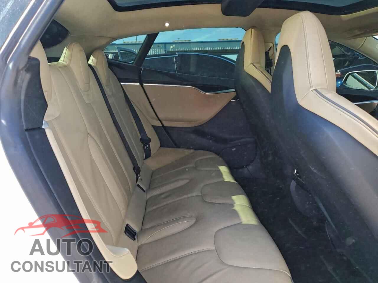 TESLA MODEL S 2013 - 5YJSA1CP2DFP19990