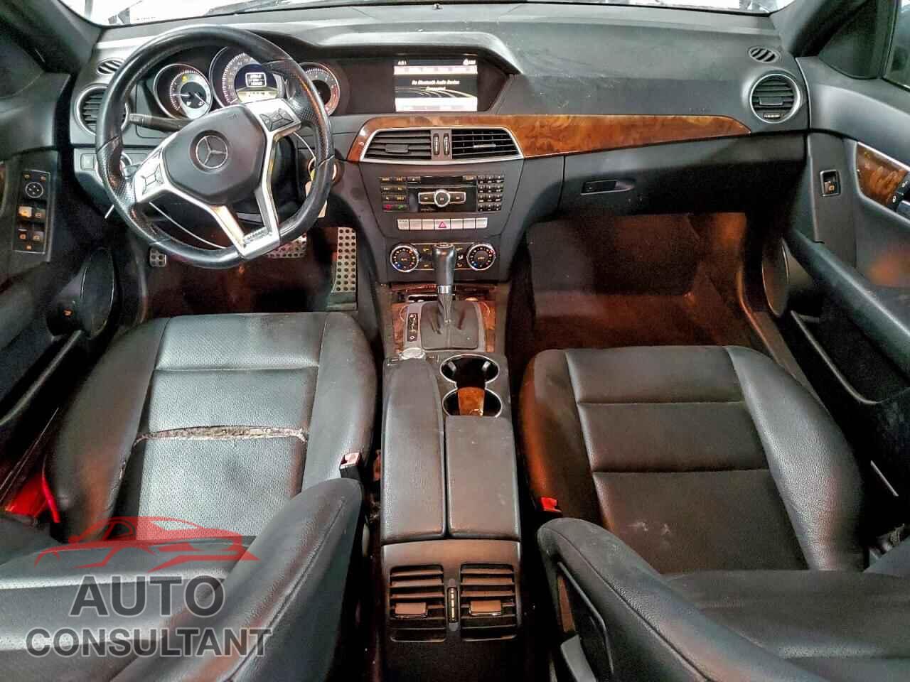 MERCEDES-BENZ C-CLASS 2012 - WDDGF8BBXCA689981