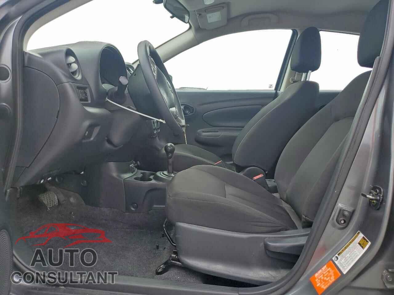 NISSAN VERSA 2019 - 3N1CN7AP3KL824103