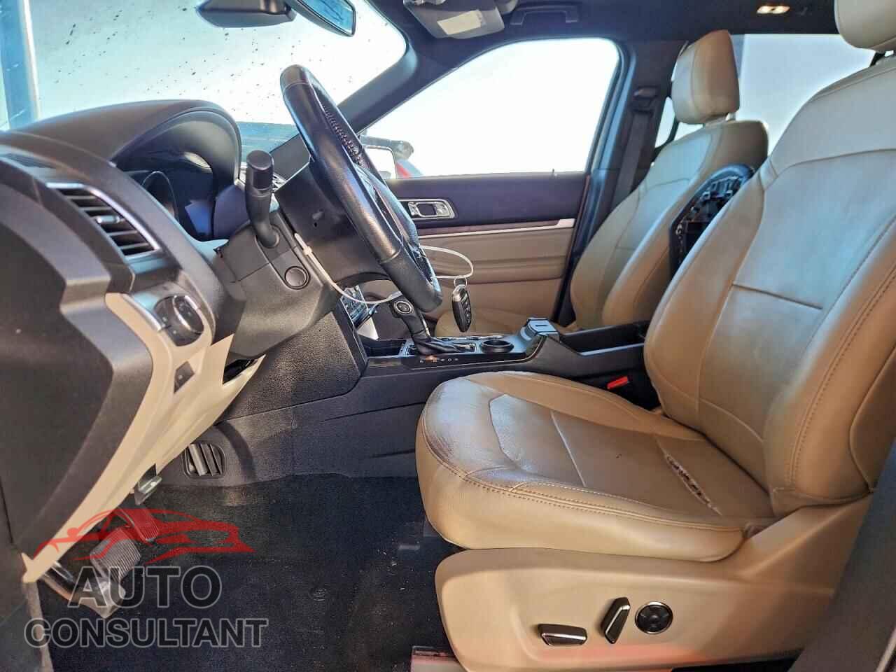 FORD EXPLORER 2018 - 1FM5K7F87JGB56854