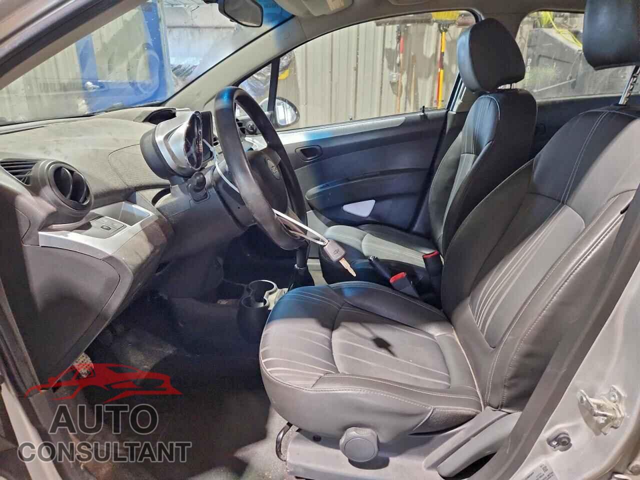 CHEVROLET SPARK 2013 - KL8CA6S90DC593607