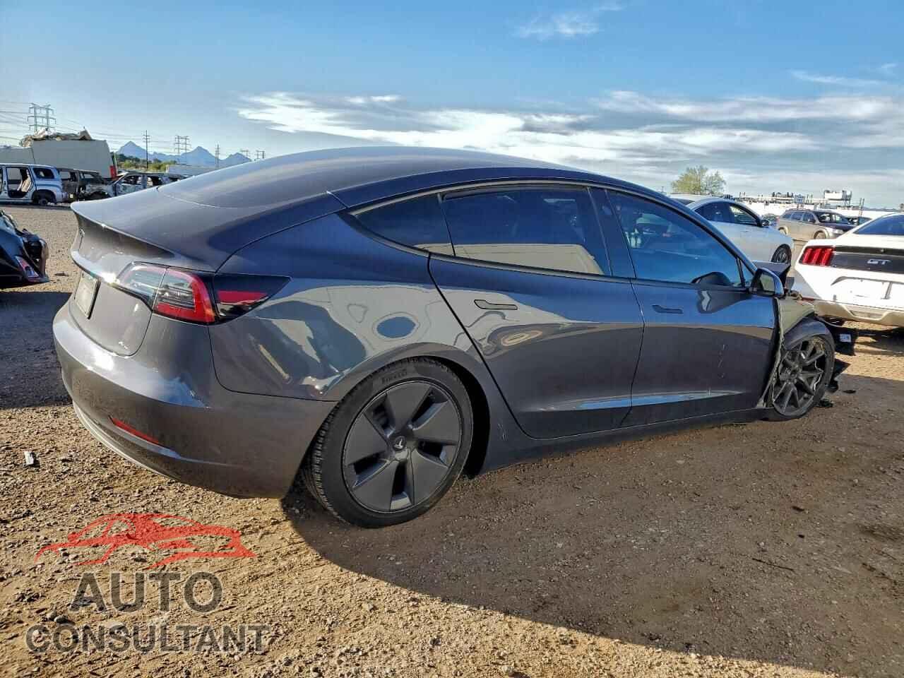 TESLA MODEL 3 2023 - 5YJ3E1EA5PF399960