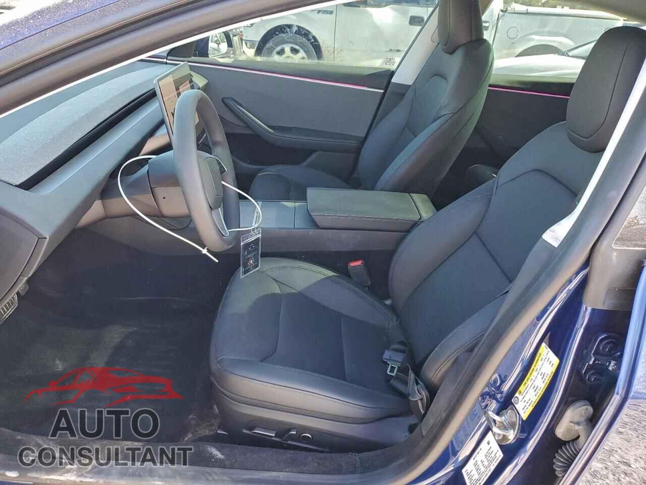 TESLA MODEL 3 2024 - 5YJ3E1EA0RF751023