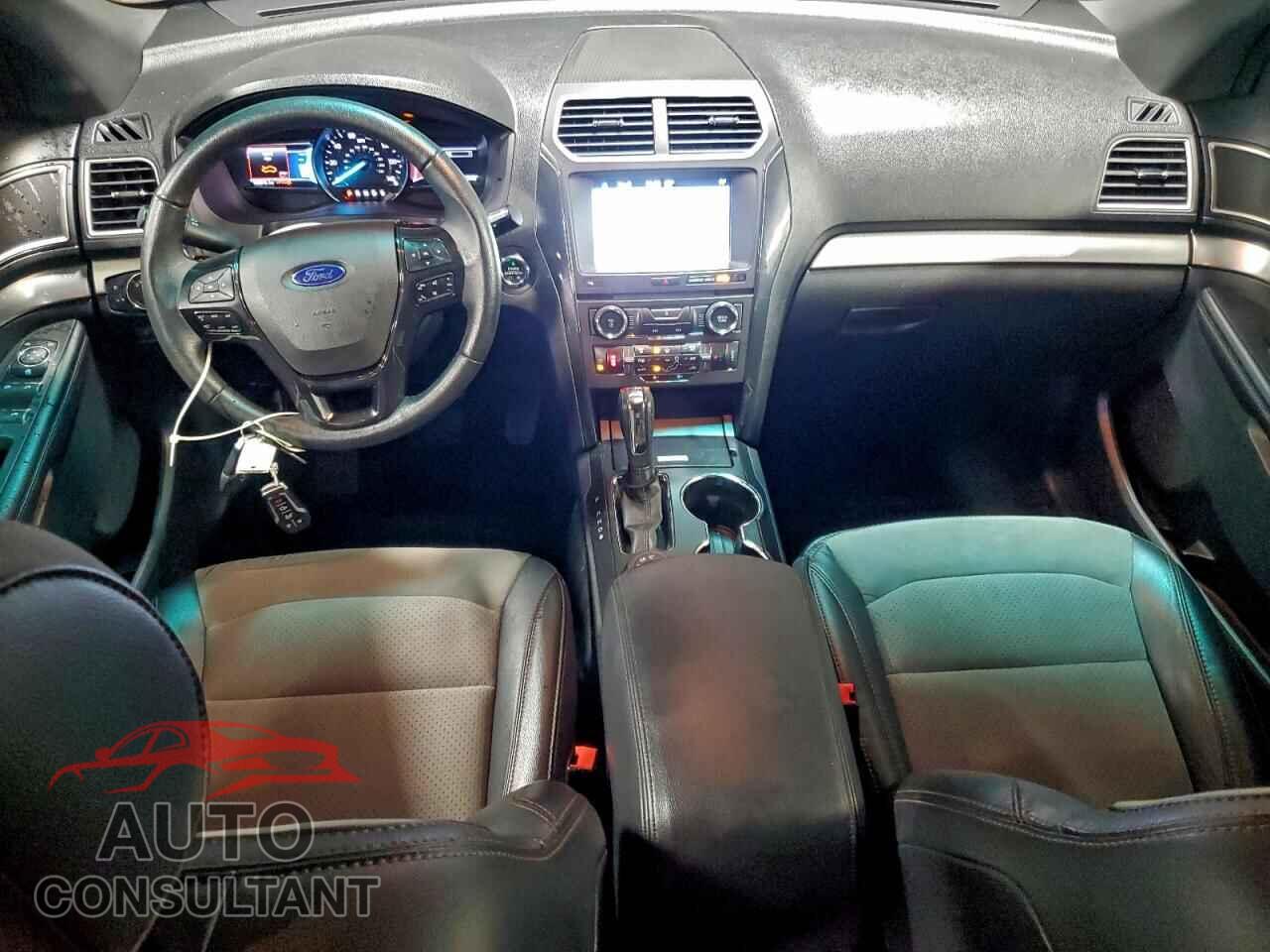 FORD EXPLORER 2017 - 1FM5K8D82HGB44307
